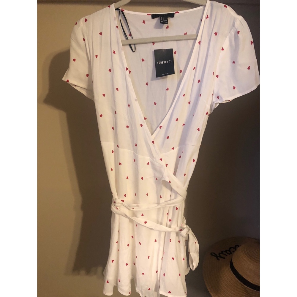 Forever 21 white heart print wrap dress